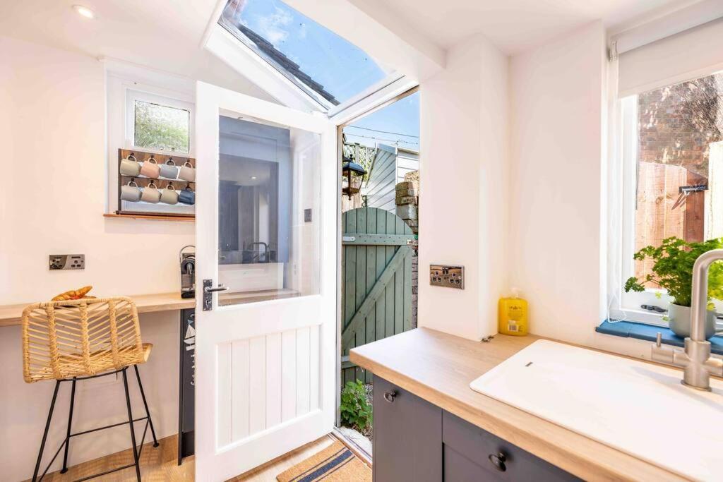 The Lymington Sailor'S Cottage Eksteriør billede